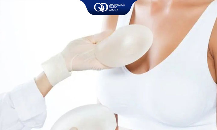 Biến chứng nâng ngực thường gặp sau phẫu thuật nâng ngực đặt túi